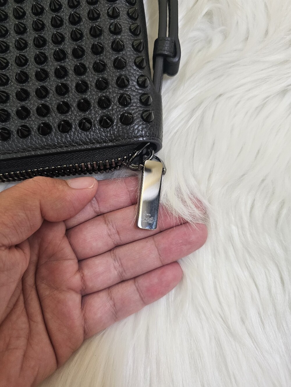 CHRISTIAN LOUBOUTIN BLACK M PANETTONE XL WALLET - Picture 9 of 17